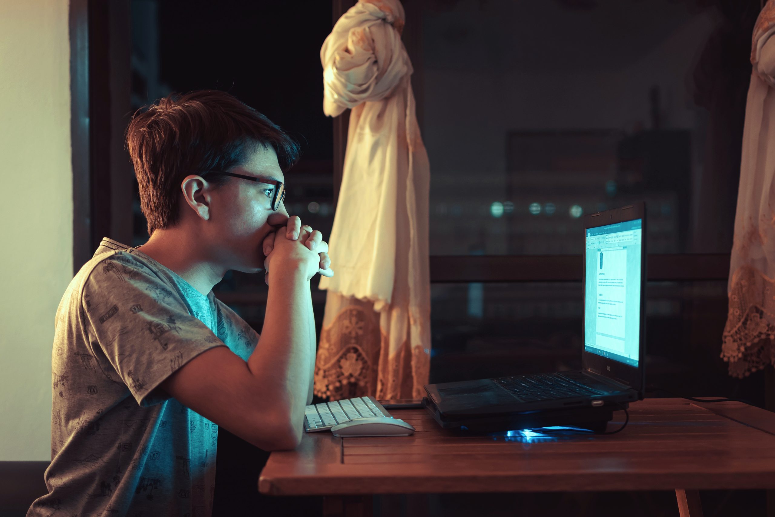 How can solfeggio frequencies be used to improve concentration?